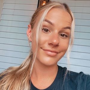 Meet your Posher, Lee